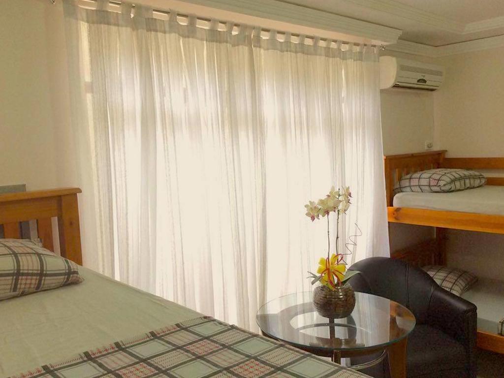 Made In Brazil Hostel Фос-ду-Іґуасу Екстер'єр фото