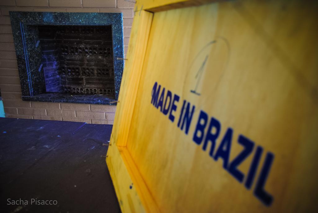 Made In Brazil Hostel Фос-ду-Іґуасу Екстер'єр фото