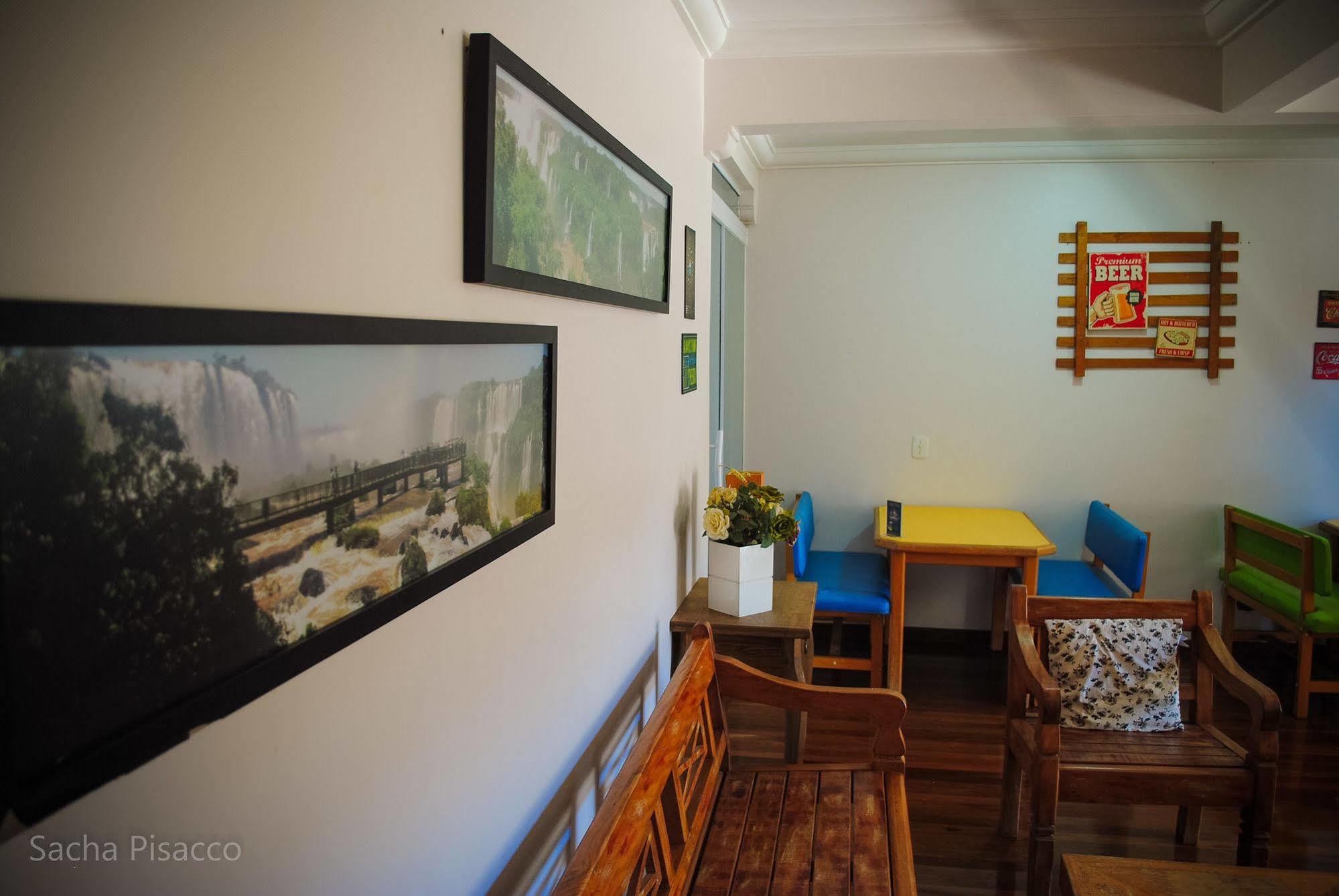 Made In Brazil Hostel Фос-ду-Іґуасу Екстер'єр фото