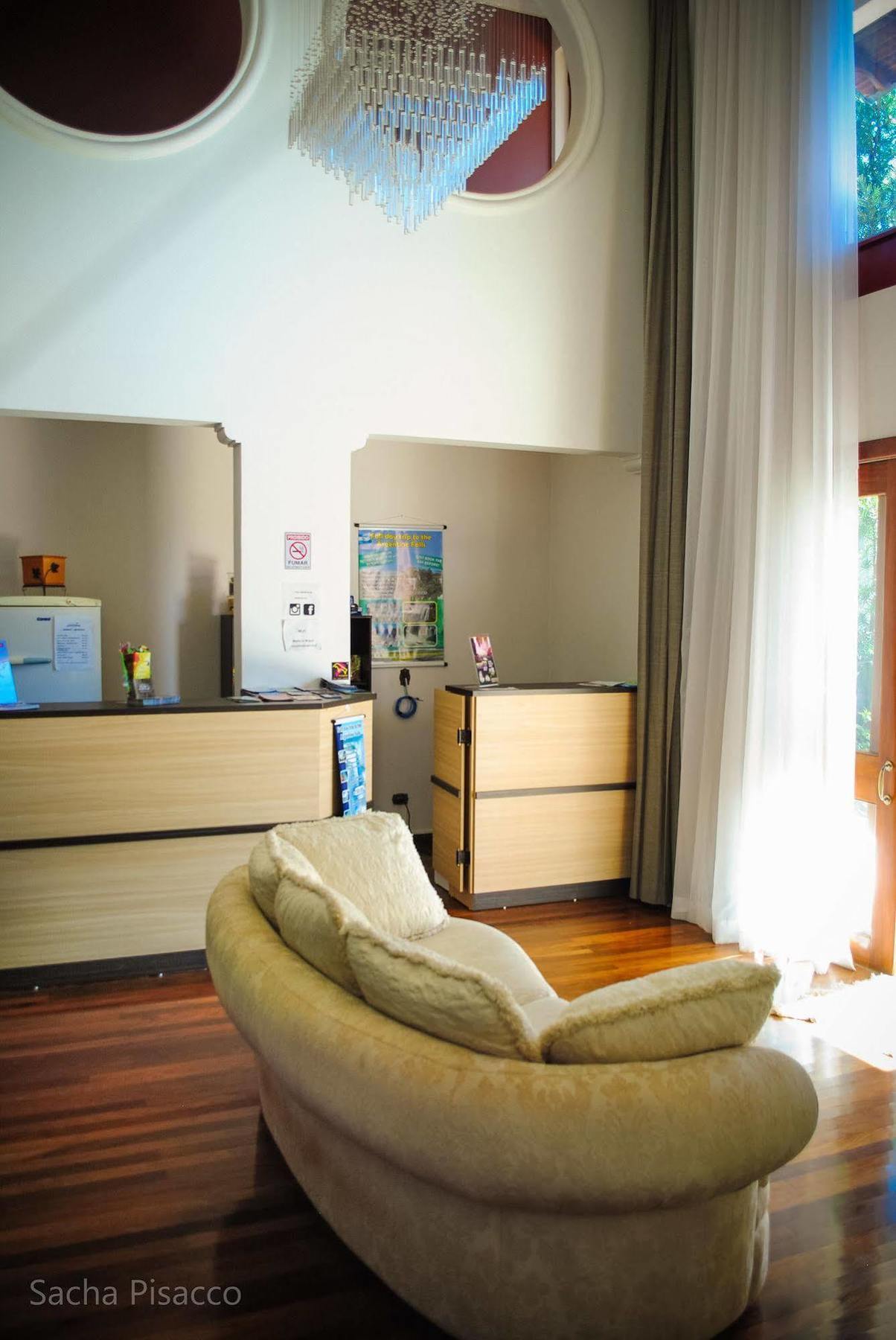 Made In Brazil Hostel Фос-ду-Іґуасу Екстер'єр фото